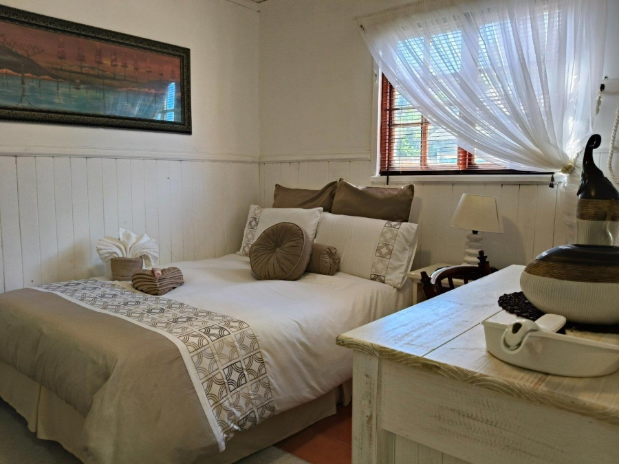 3 Bedroom Property for Sale in Wavecrest Eastern Cape